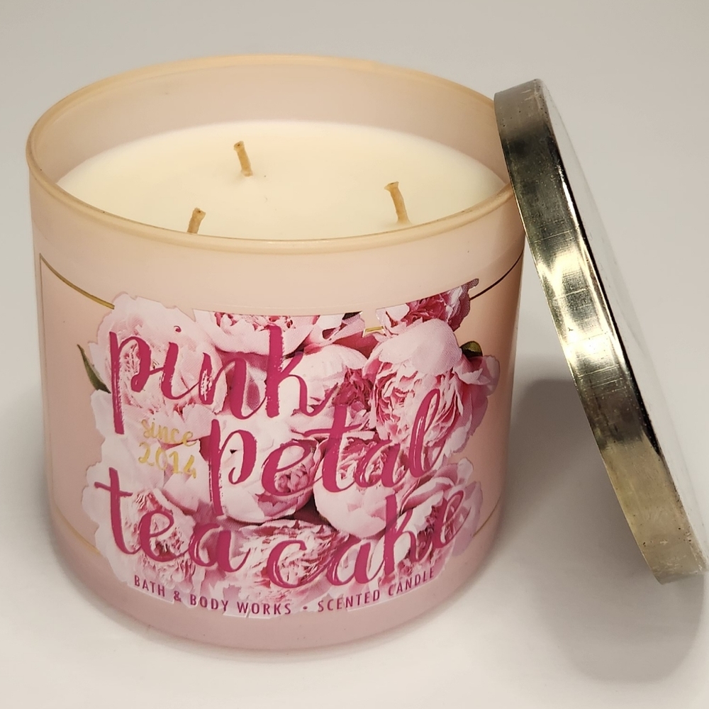 Pink petal tea cake bath and body works 3 wick candle never burned